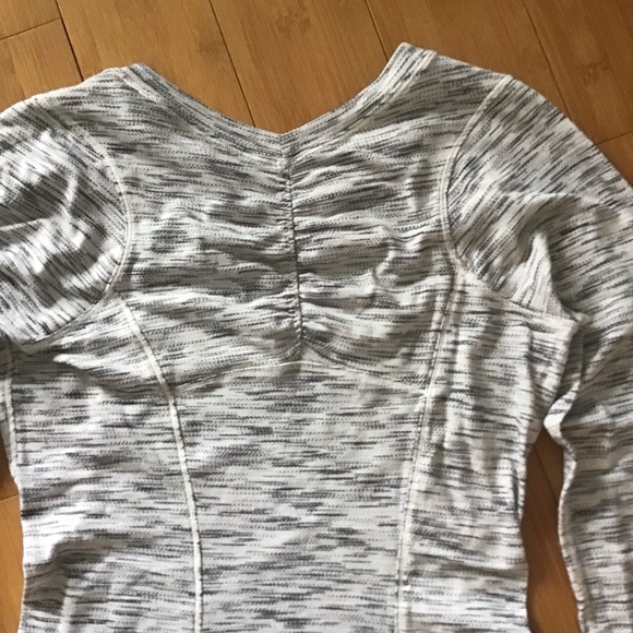 Lululemon 5 Mile Long Sleeve
Tiger Space Dye Black White EUC - Picture 14 of 16